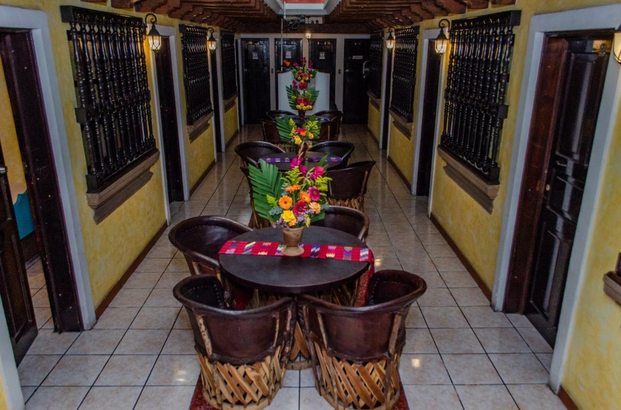 Hotel Casa Santa Lucia Antigua Exteriör bild